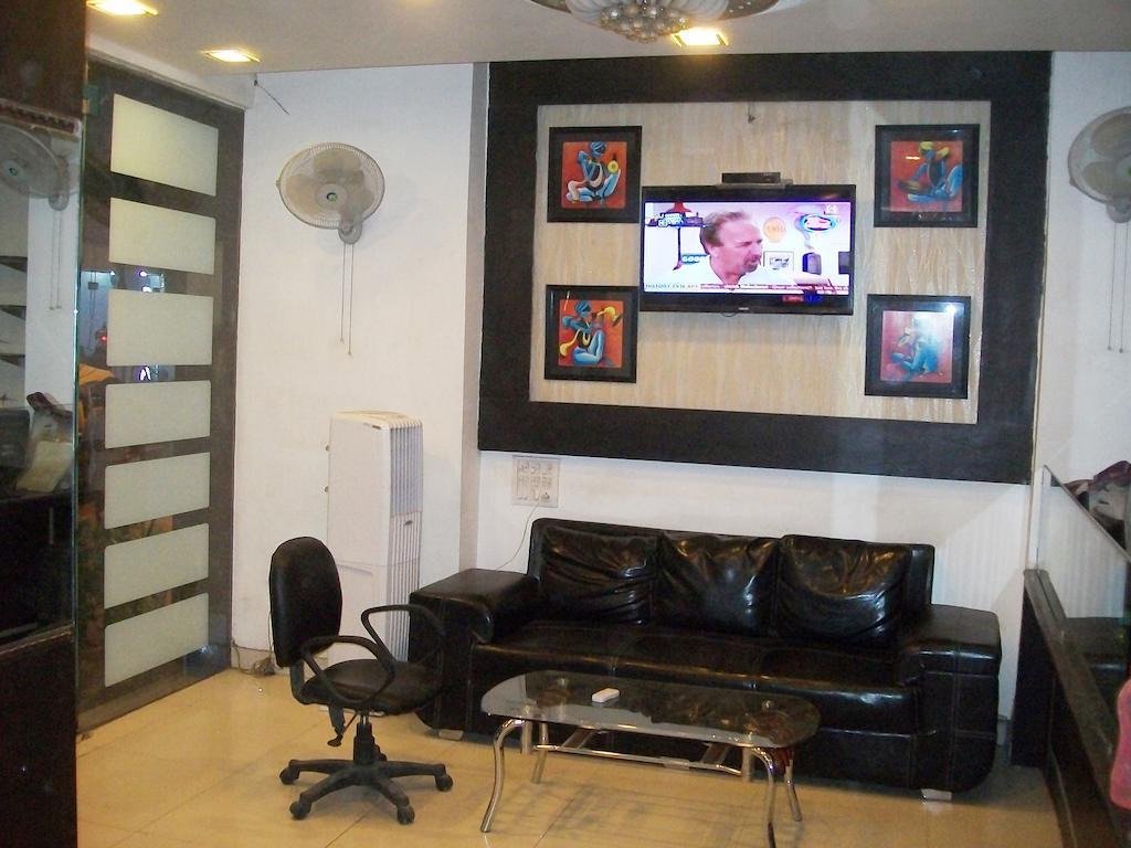 Hotel Milan Continental Delhi  Luaran gambar