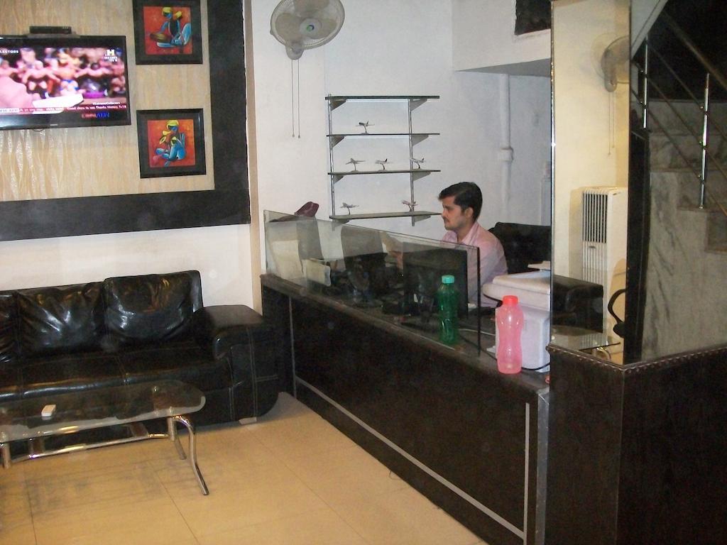 Hotel Milan Continental Delhi  Luaran gambar